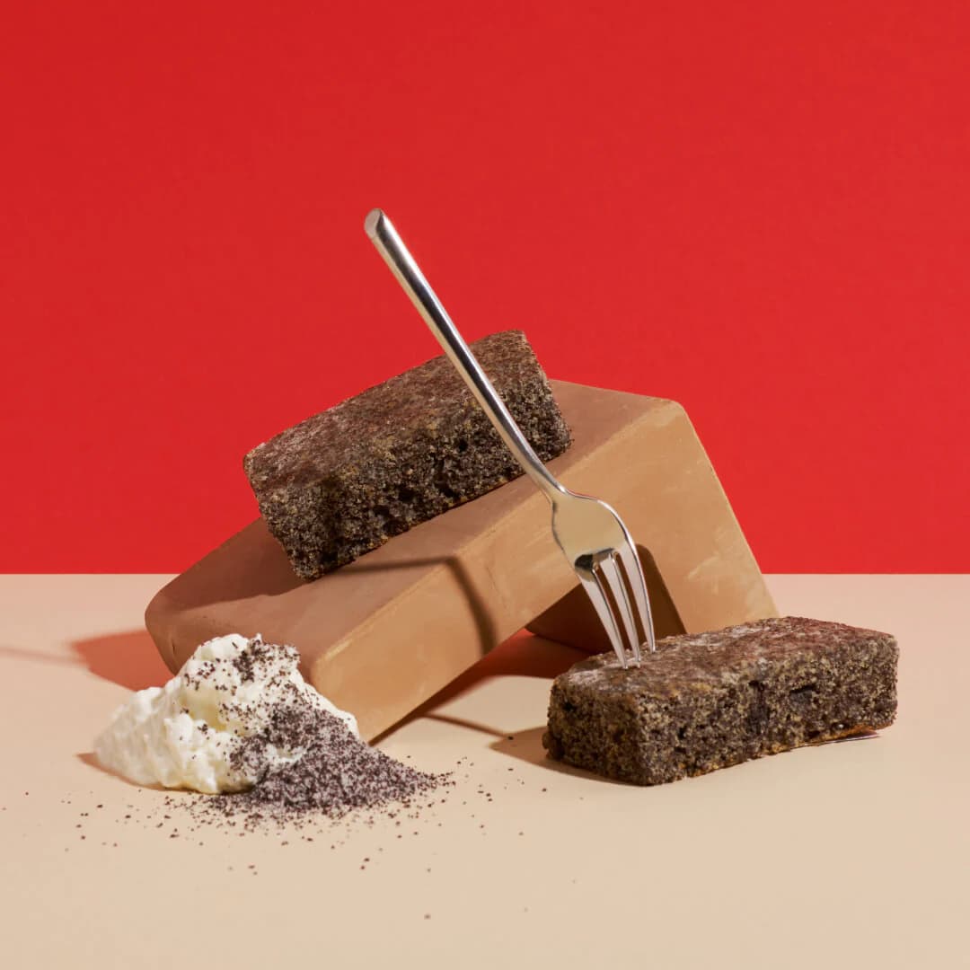 Pure Cakes Quark-Mohn-Kuchen